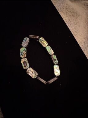 Abalone Shell Beaded Stretch Bracelet - Green Multicolor